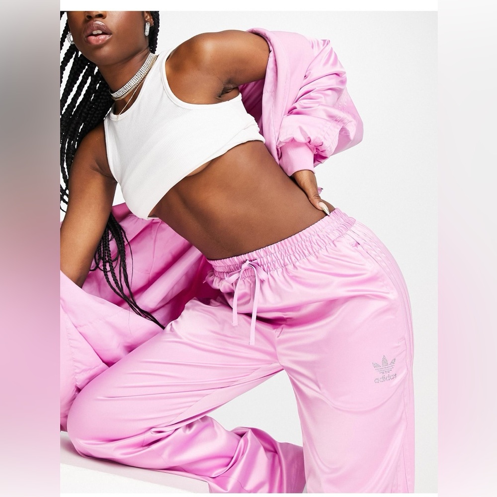 NWT Adidas 2 Piece Outfit - Picture 5 of 15